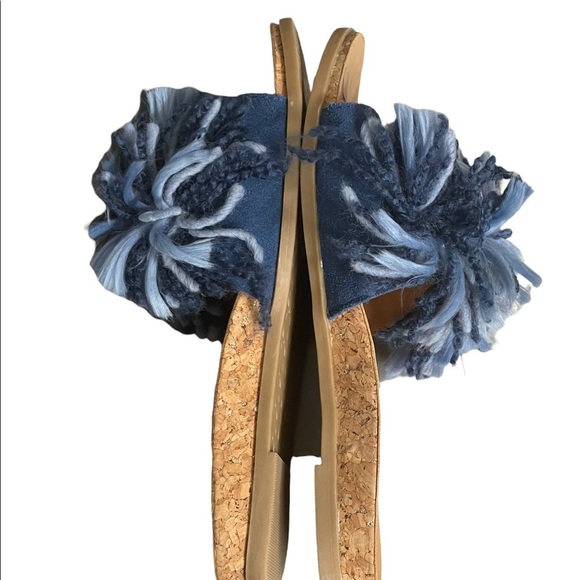 UGG Willow K Denim Blue/Samba Red Suede Girls size 4 - Picture 4 of 11